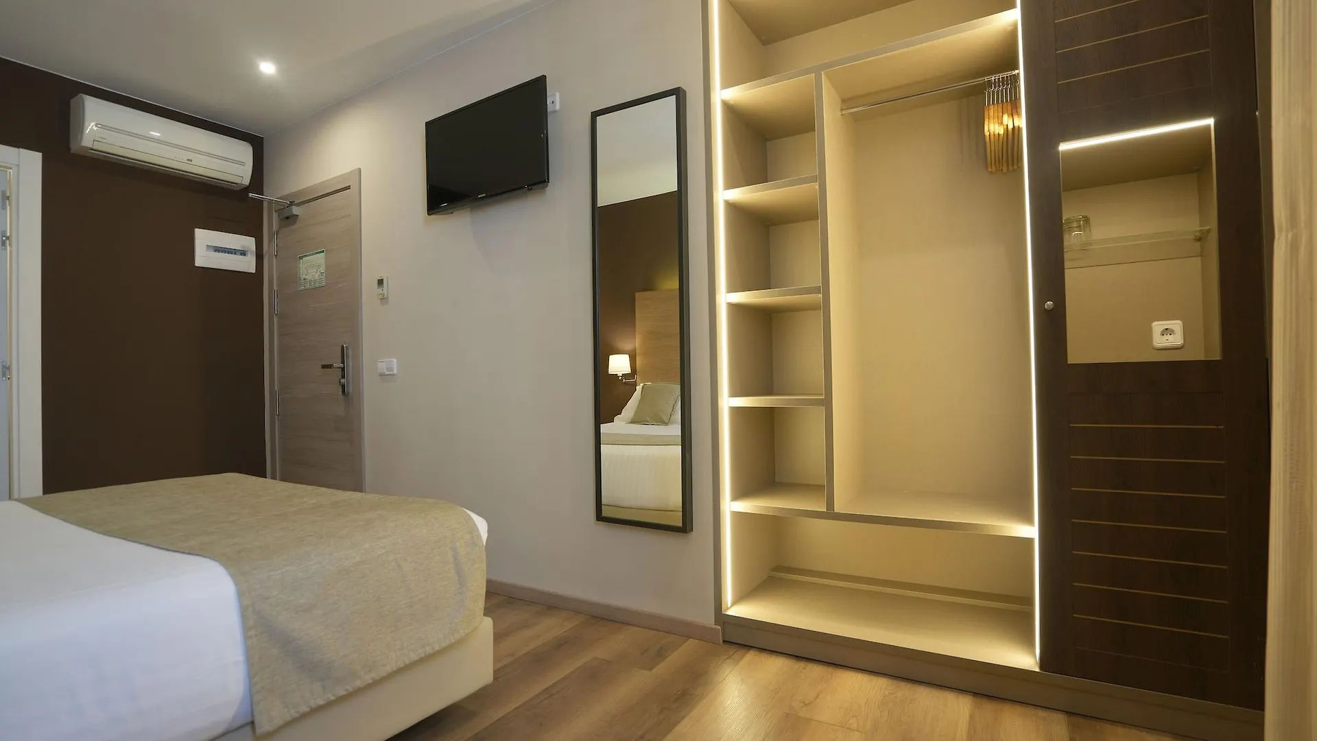 Hotel Windsor Tossa - Adults Only 16 Тосса-де-Мар 3*,